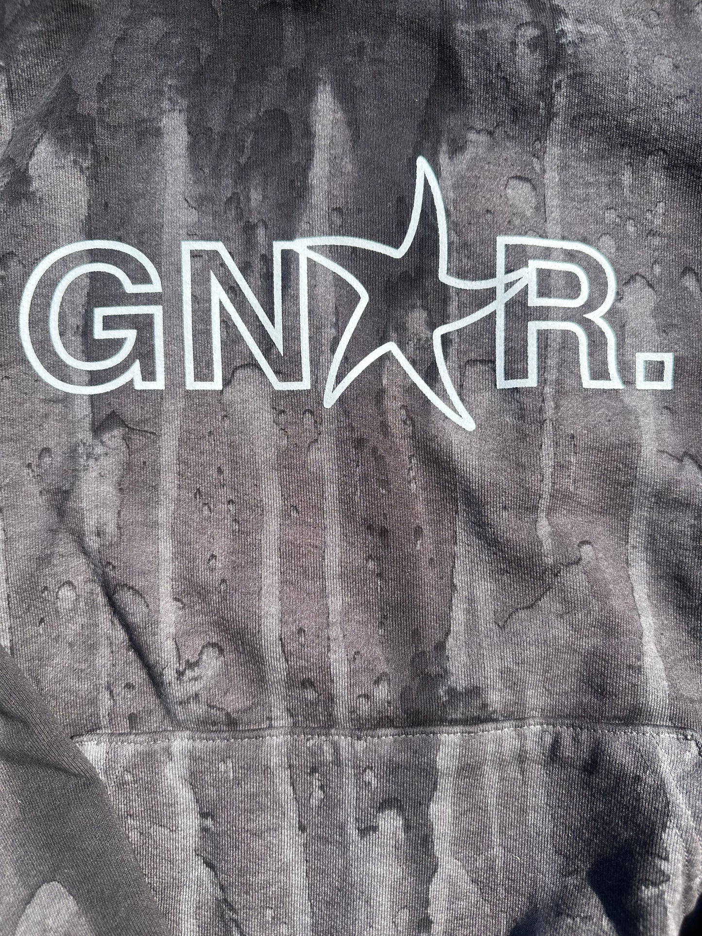 Black Dye Gnar. Hoodie